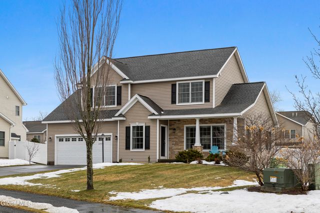 245 N Alandale Avenue, Niskayuna, NY 12304