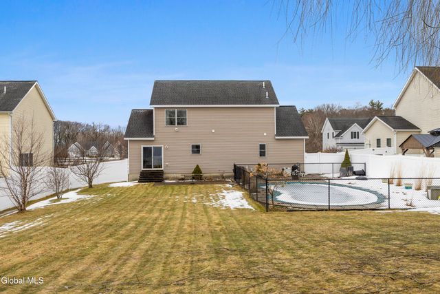 245 N Alandale Avenue, Niskayuna, NY 12304