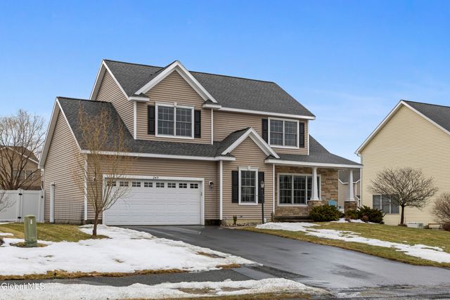 245 N Alandale Avenue, Niskayuna, NY 12304