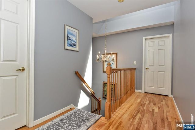 13 Bryan Court, Wayne, NJ 07470