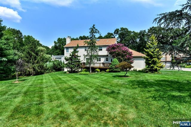 13 Bryan Court, Wayne, NJ 07470