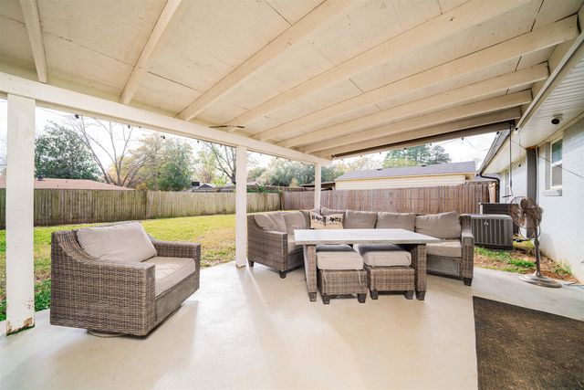 1312 Andrews St, Kilgore, TX 75662