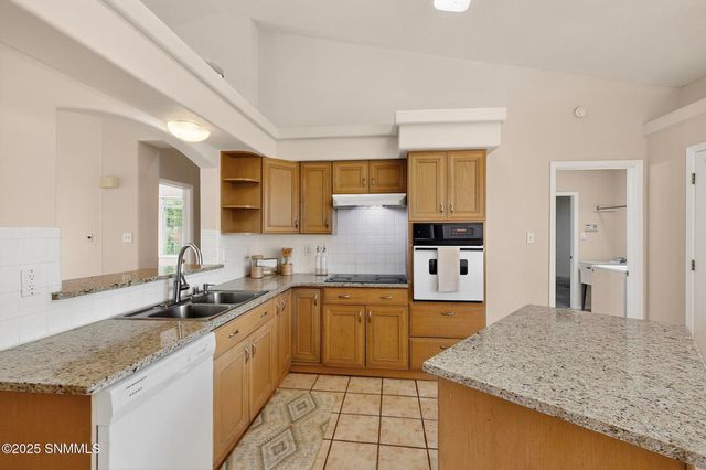 1529 Pebble Beach Road, Las Cruces, NM 88011