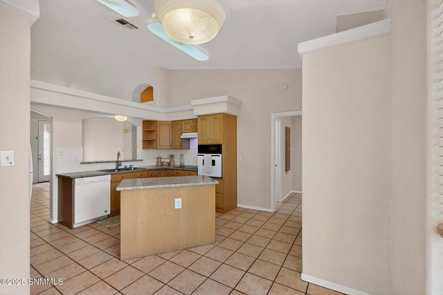 1529 Pebble Beach Road, Las Cruces, NM 88011