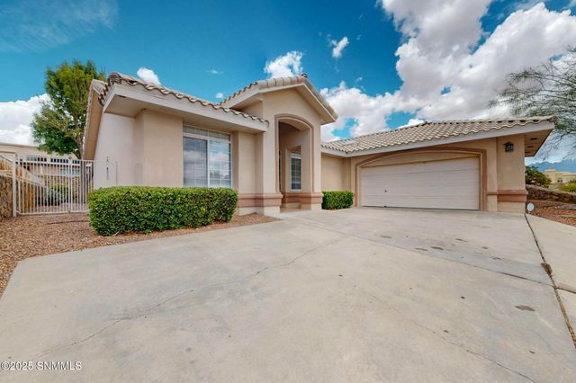 1529 Pebble Beach Road, Las Cruces, NM 88011