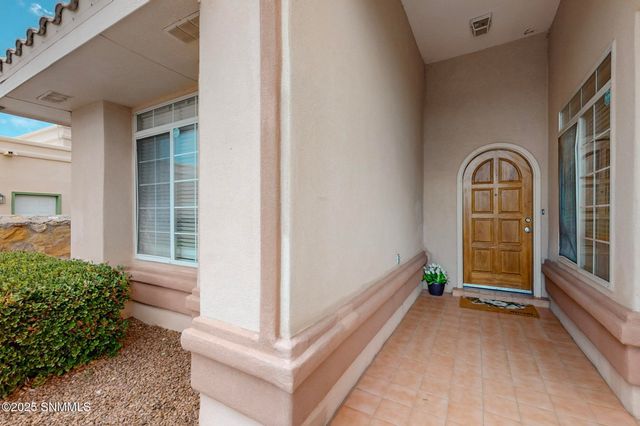1529 Pebble Beach Road, Las Cruces, NM 88011
