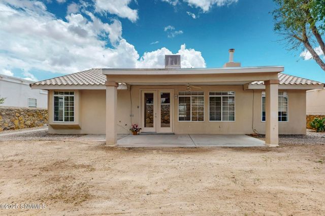 1529 Pebble Beach Road, Las Cruces, NM 88011