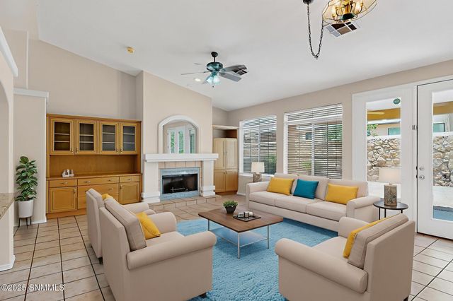 1529 Pebble Beach Road, Las Cruces, NM 88011