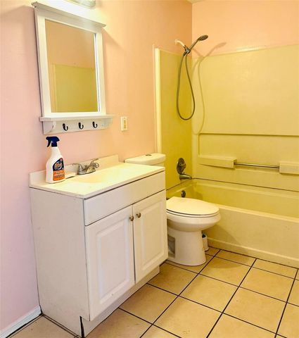 2107 VINCENT ROAD, Orlando, FL 32817