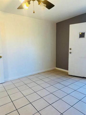 2107 VINCENT ROAD, Orlando, FL 32817