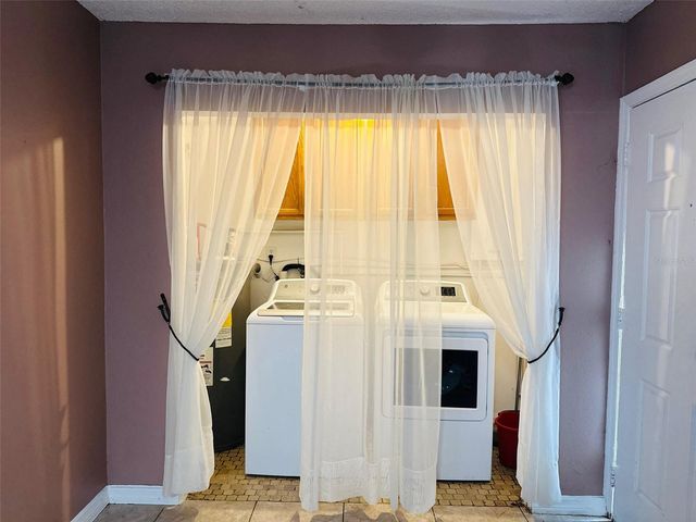 2107 VINCENT ROAD, Orlando, FL 32817