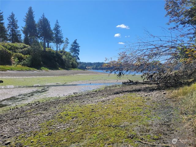 900 930 E Wilson Way, Grapeview, WA 98546