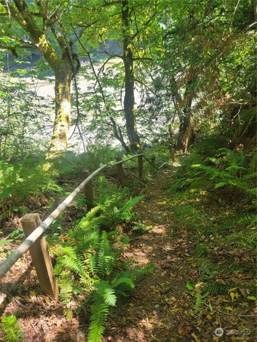 900 930 E Wilson Way, Grapeview, WA 98546
