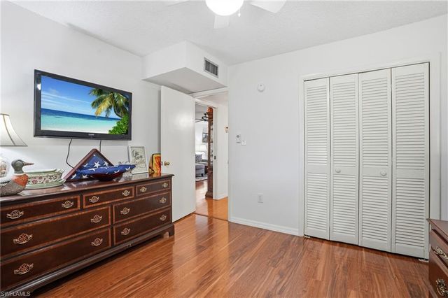 5451 Rattlesnake Hamm RD D-108, Naples, FL 34113