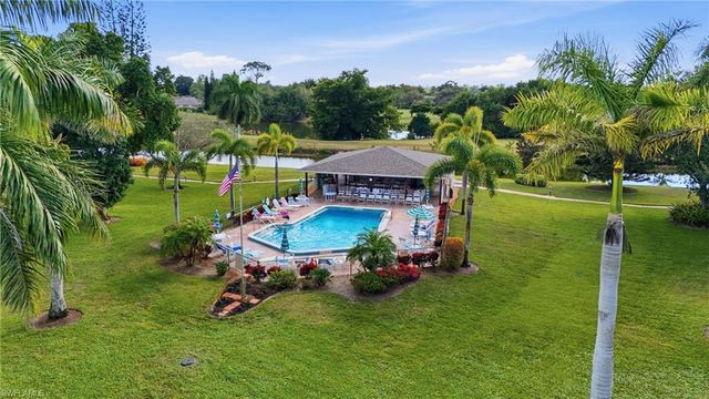 5451 Rattlesnake Hamm RD D-108, Naples, FL 34113