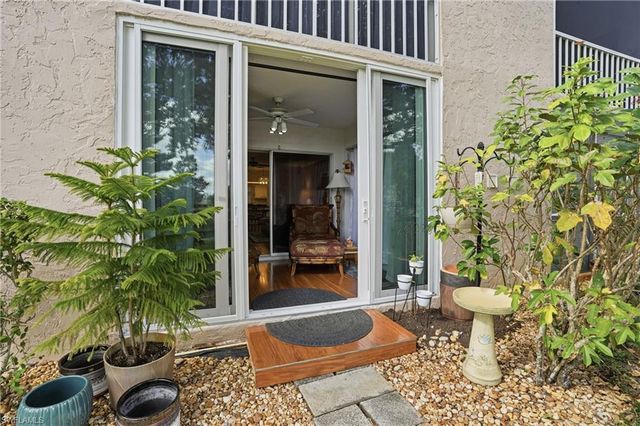 5451 Rattlesnake Hamm RD D-108, Naples, FL 34113