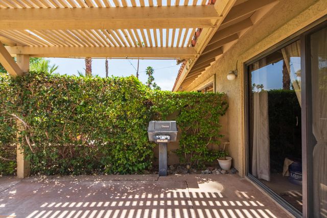 77673 Woodhaven Drive S, Palm Desert, CA 92211