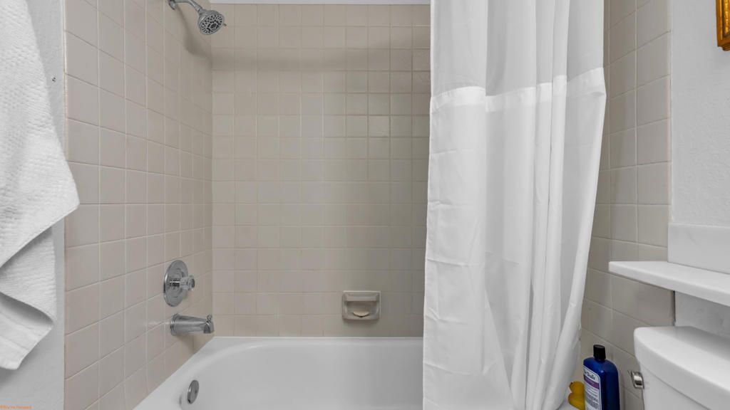 Image 14 of property listing at 77673 Woodhaven Drive S, Palm Desert, CA 92211