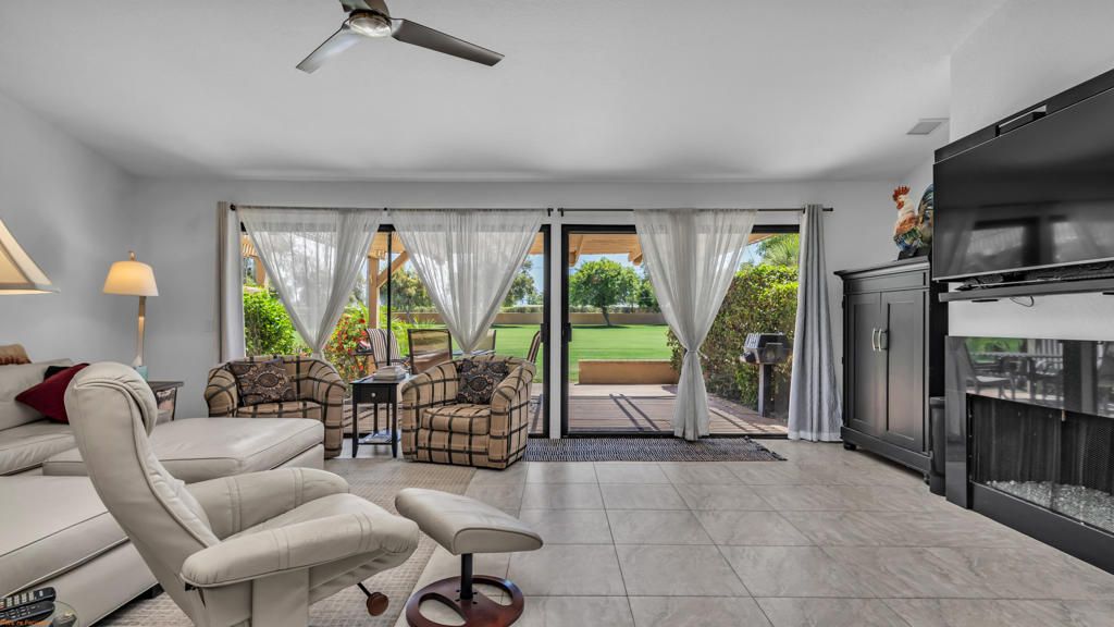 Image 3 of property listing at 77673 Woodhaven Drive S, Palm Desert, CA 92211
