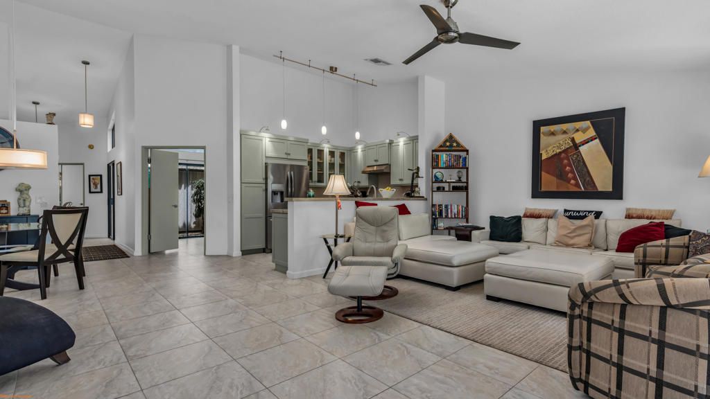 Image 5 of property listing at 77673 Woodhaven Drive S, Palm Desert, CA 92211