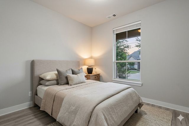 1108 Claiborne Drive, Aubrey, TX 76227