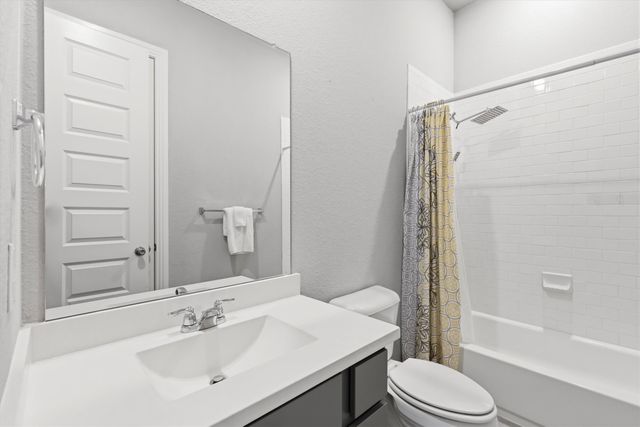 1108 Claiborne Drive, Aubrey, TX 76227
