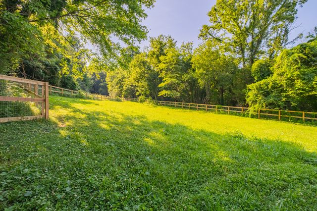 839 Old Elkton Pike, Fayetteville, TN 37334