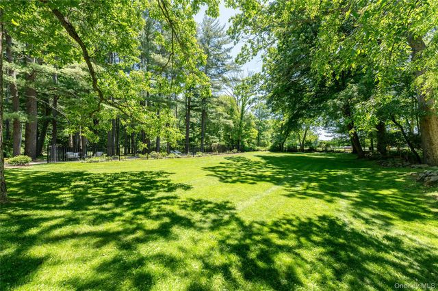 14 Salem Hill Road, South Salem, NY 10590