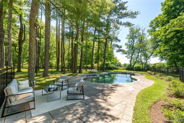 14 Salem Hill Road, South Salem, NY 10590