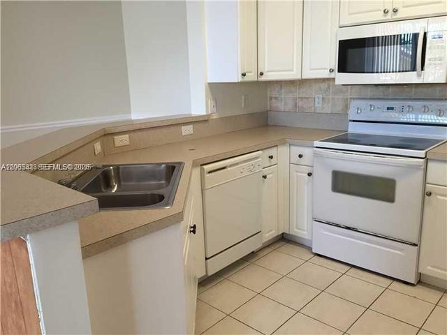 4704 SW 160th Avenue 222, Miramar, FL 33027