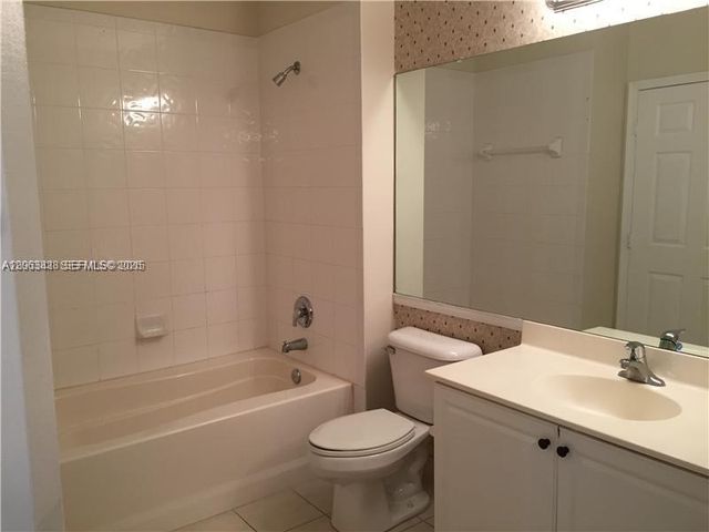 4704 SW 160th Avenue 222, Miramar, FL 33027