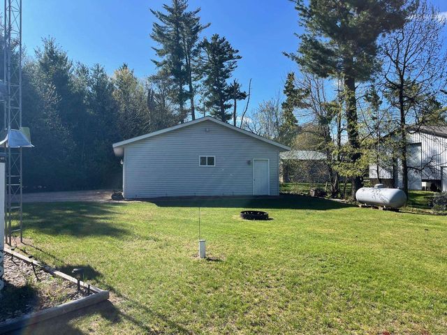 1931 Beaver Lane, Arkdale, WI 54613