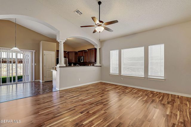 7257 COPPER TRAIL Avenue, El Paso, TX 79934