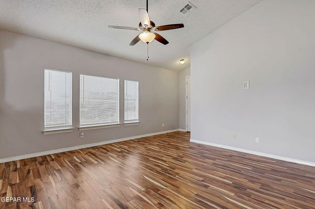 7257 COPPER TRAIL Avenue, El Paso, TX 79934