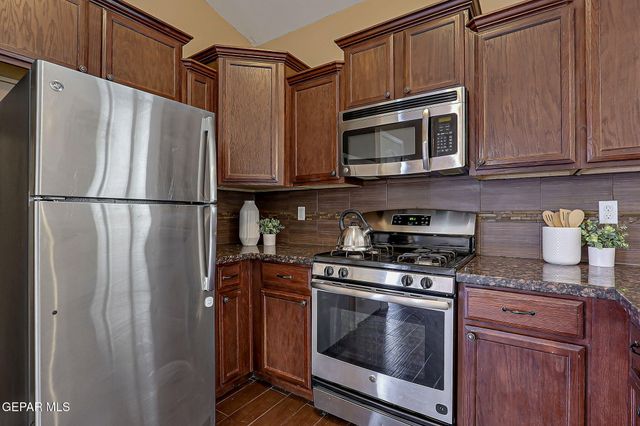 7257 COPPER TRAIL Avenue, El Paso, TX 79934