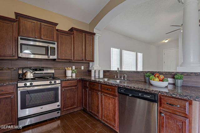 7257 COPPER TRAIL Avenue, El Paso, TX 79934