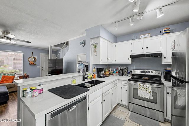 1961 N HARTFORD Street 1057, Chandler, AZ 85225