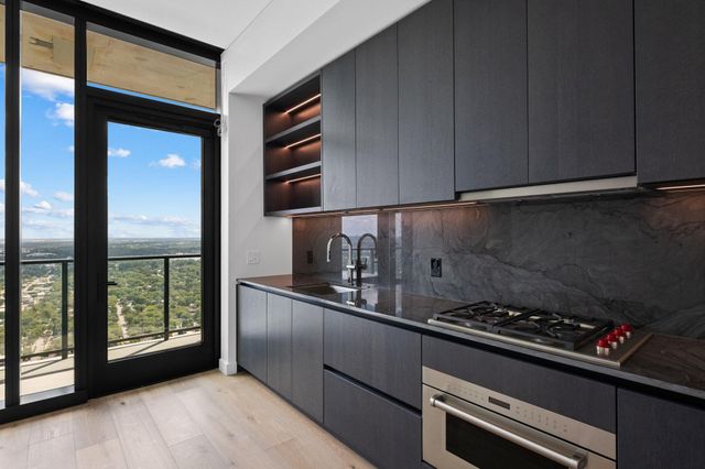 610 Davis ST 4308, Austin, TX 78701