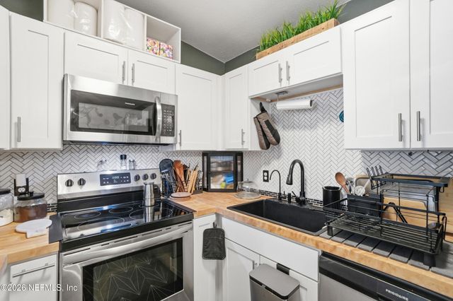 2204 PATOU Drive W, Jacksonville, FL 32210