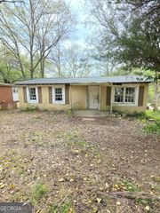 7074 Hammond Way, Lithonia, GA 30058