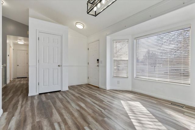 5244 W SHAGGY PEAK DR, Riverton, UT 84096