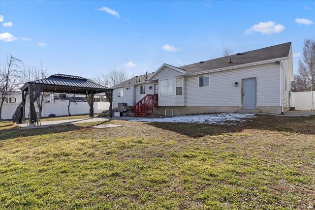 5244 W SHAGGY PEAK DR, Riverton, UT 84096