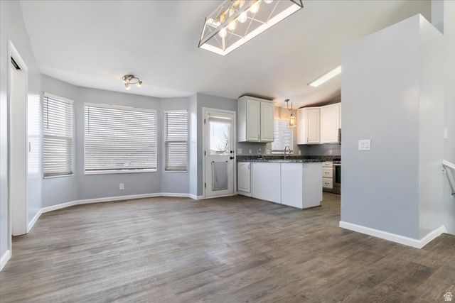 5244 W SHAGGY PEAK DR, Riverton, UT 84096