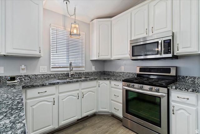 5244 W SHAGGY PEAK DR, Riverton, UT 84096