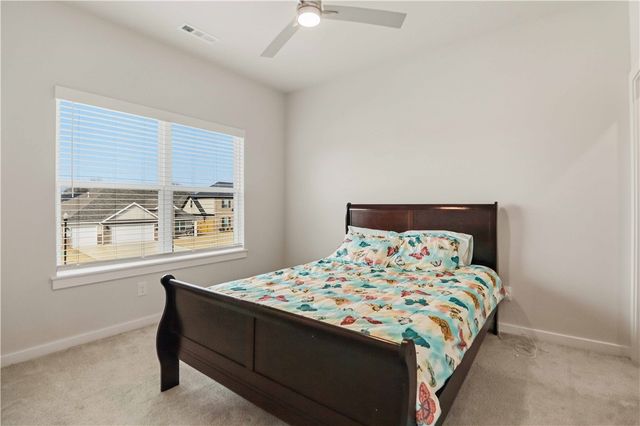 5401 SW Firethorn Lane, Bentonville, AR 72713