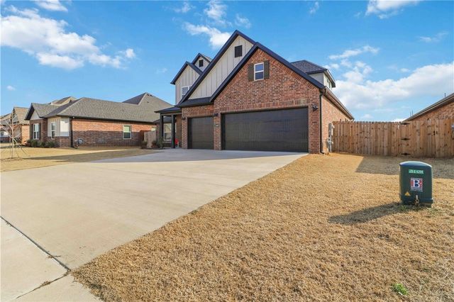 5401 SW Firethorn Lane, Bentonville, AR 72713