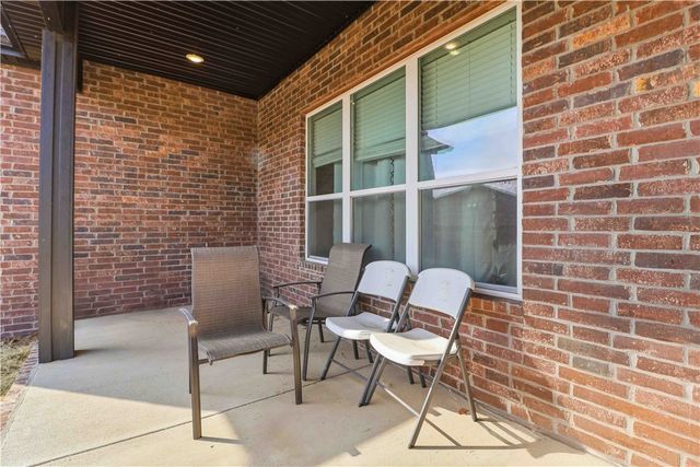 5401 SW Firethorn Lane, Bentonville, AR 72713