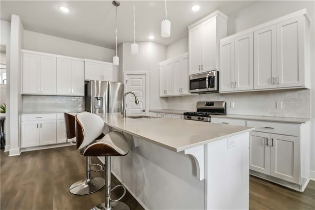 5401 SW Firethorn Lane, Bentonville, AR 72713