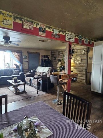 560 Pleasant Acres, Weippe, ID 83553