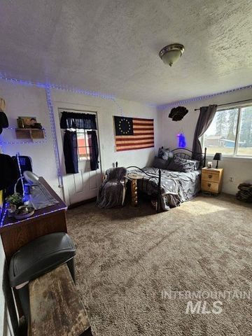 560 Pleasant Acres, Weippe, ID 83553